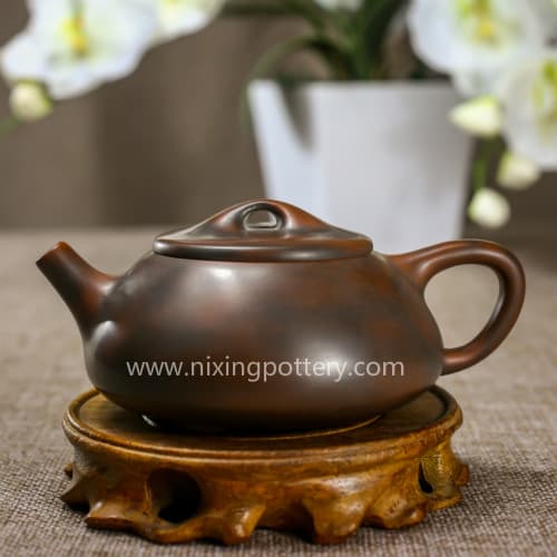 Qinzhou Nixing pottery pure handmade Chinese teapot 270ml